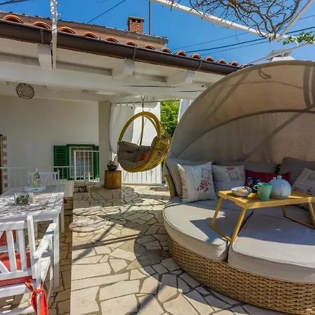 Kuca Grgosic Juric * Dramalj