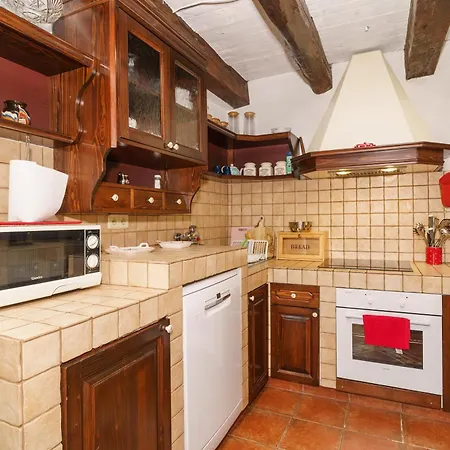 Kuca Grgosic Juric * Dramalj