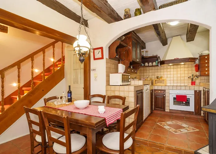 Kuca Grgosic Juric Tatil Evi Dramalj