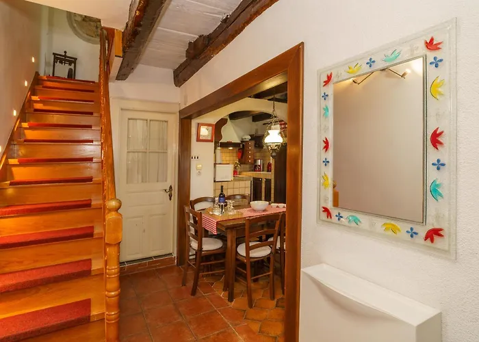 Kuca Grgosic Juric Драмаль