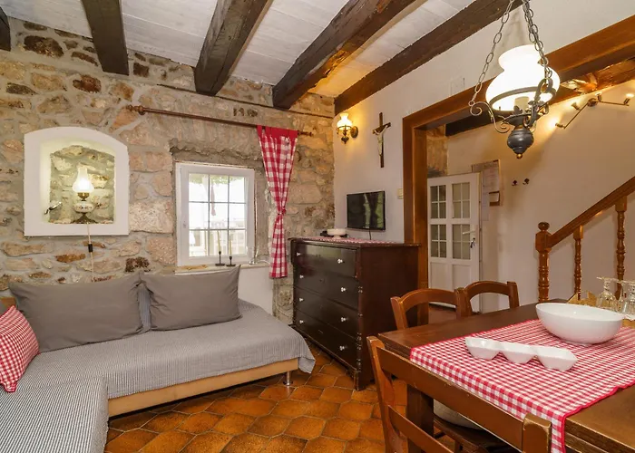 Kuca Grgosic Juric Tatil Evi *