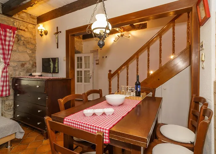 Tatil Evi Kuca Grgosic Juric Dramalj